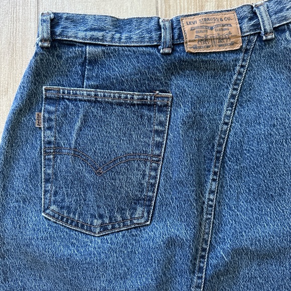 Levi’s denim skirt - Picture 4 of 4